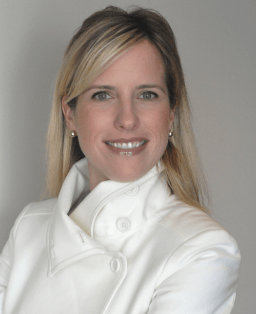 Jennifer Stewart headshot.