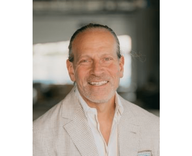 Arturo Sneider headshot