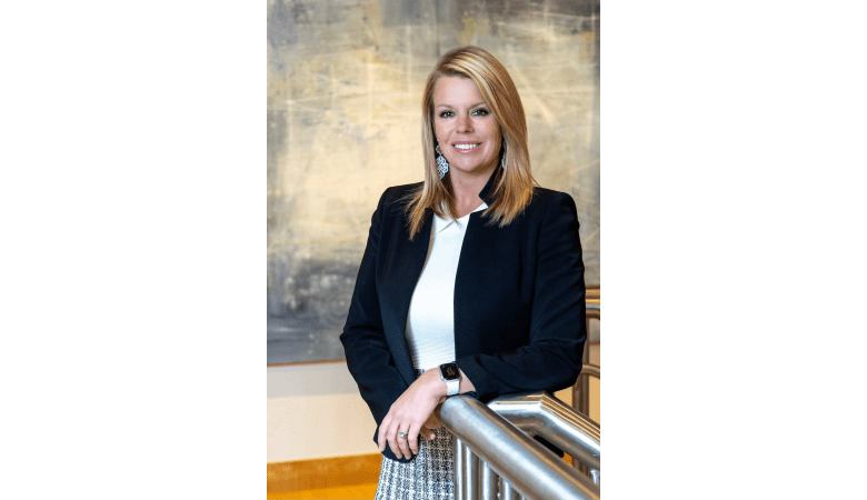 Courtney Keller Headshot.