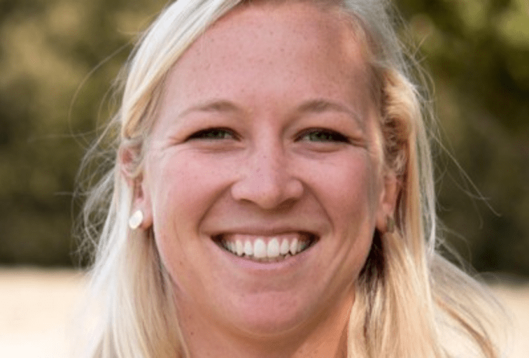 Maggie Shea headshot