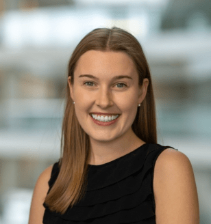 Lauren Evoy headshot.