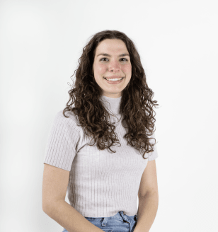Jamie Schroy headshot.
