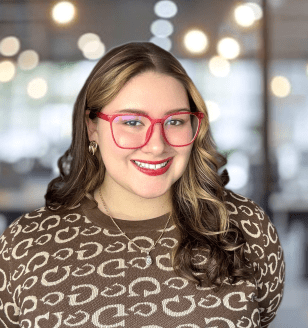 Hannah Santos headshot.