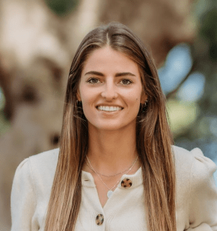 Emma Brooks headshot