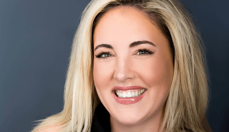 Julie Reimann headshot.