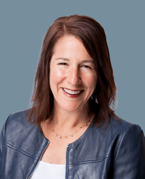 Amy Fingerhut headshot.