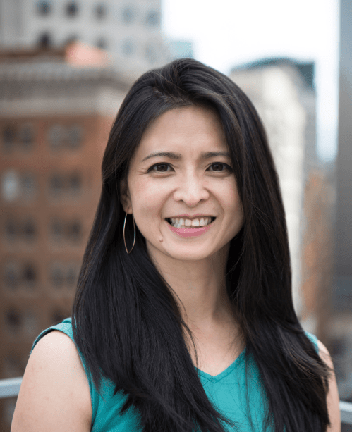 samantha low headshot