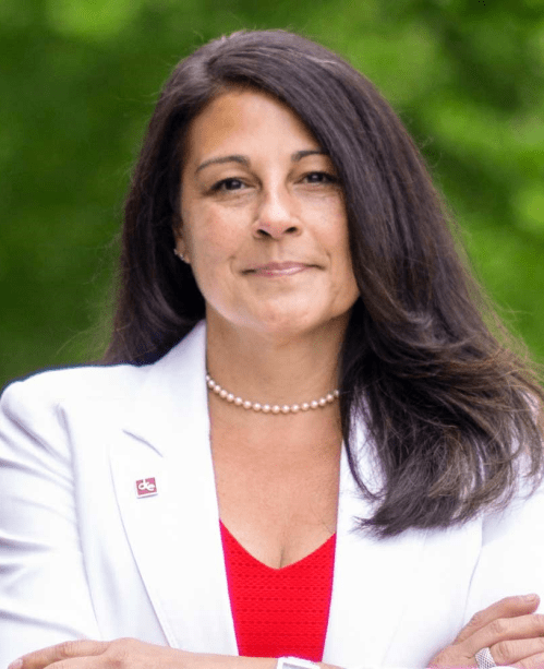 Loretta Cataldi headshot.
