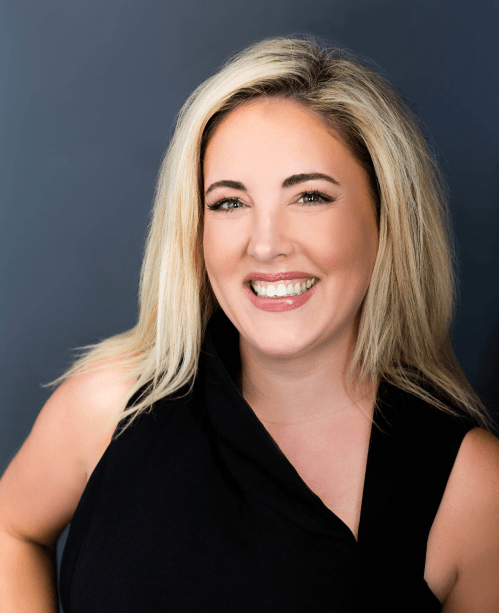 Julie Reimann headshot.