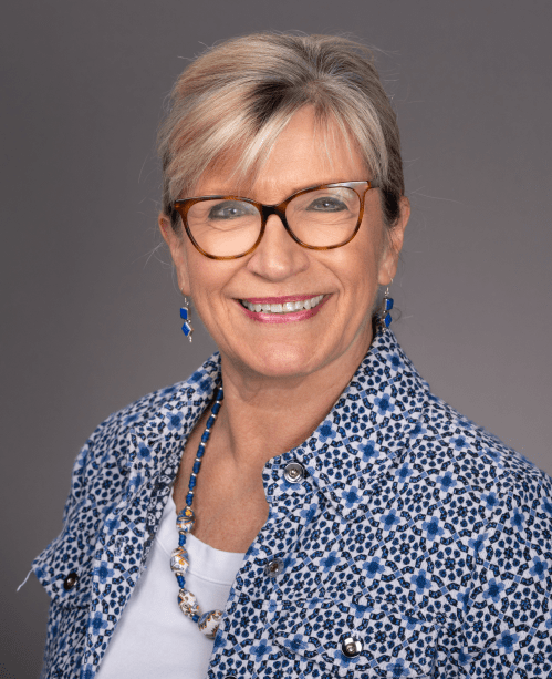 Laura Bachman headshot