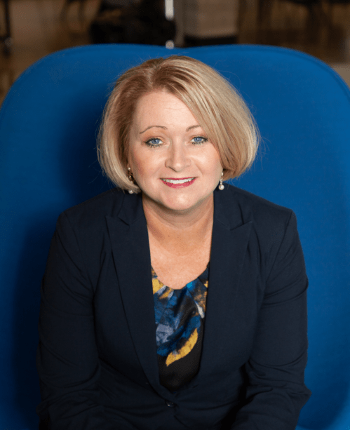 Julie Ashmore headshot