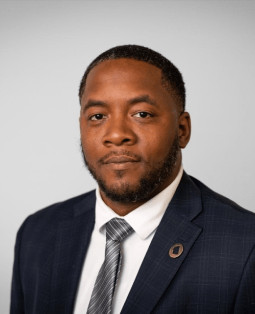 Devin Patterson headshot.