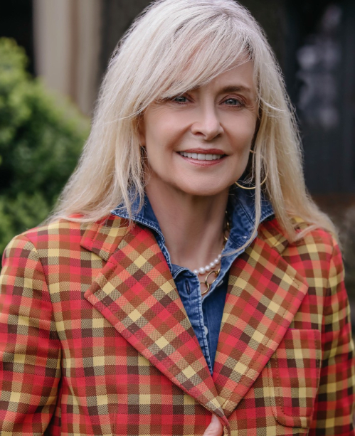 Karen Hutton headshot