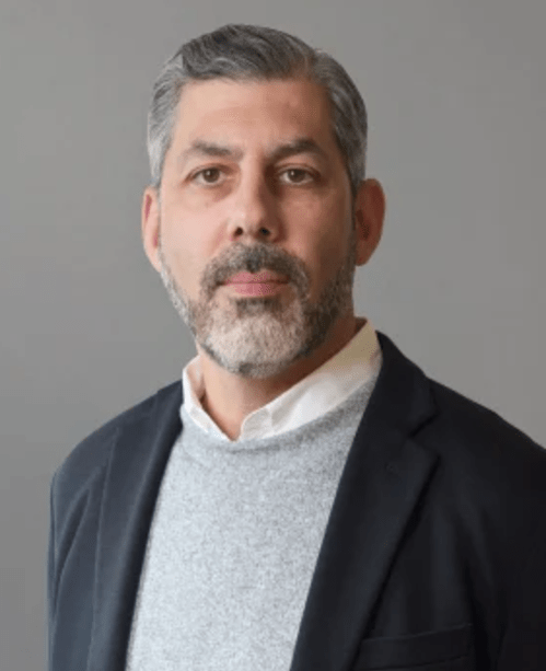 Raphael Pereira headshot