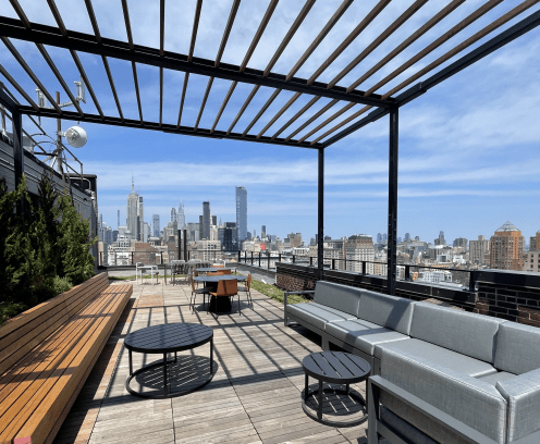 patio-with-new-york-skyline