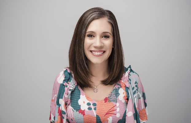 Stephanie Feger headshot.