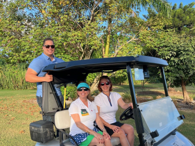 miami-2025-golf-group-photo-2