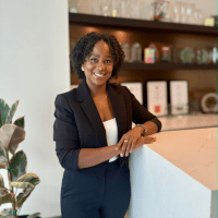 Dawn Henderson headshot